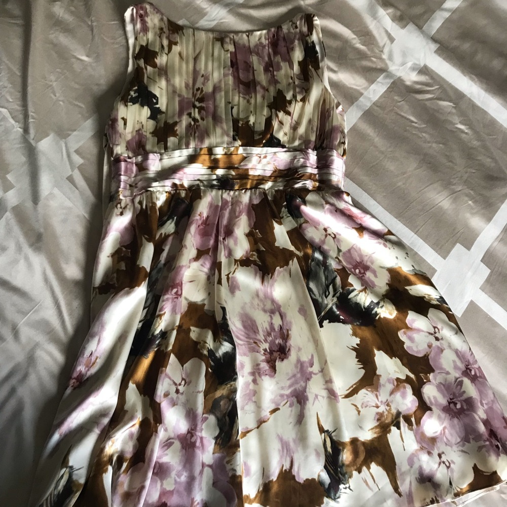 Pleated Top Floral Printed Midi Dress - Picture 4 of 4